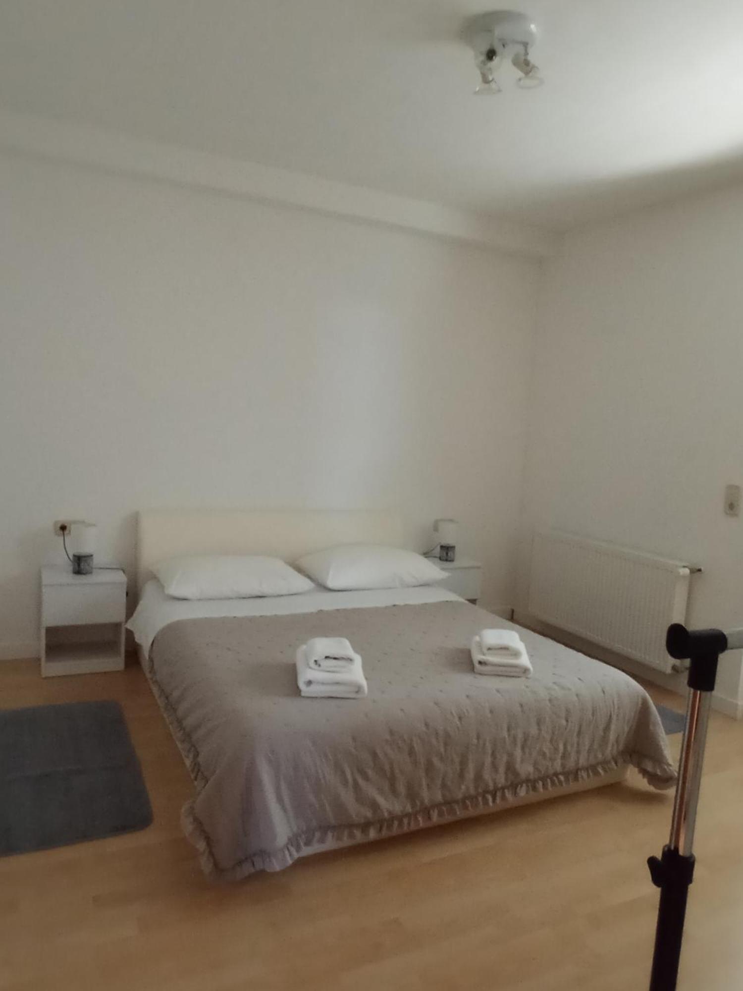 Apartman Carpe Diem Sutomiscica Buitenkant foto